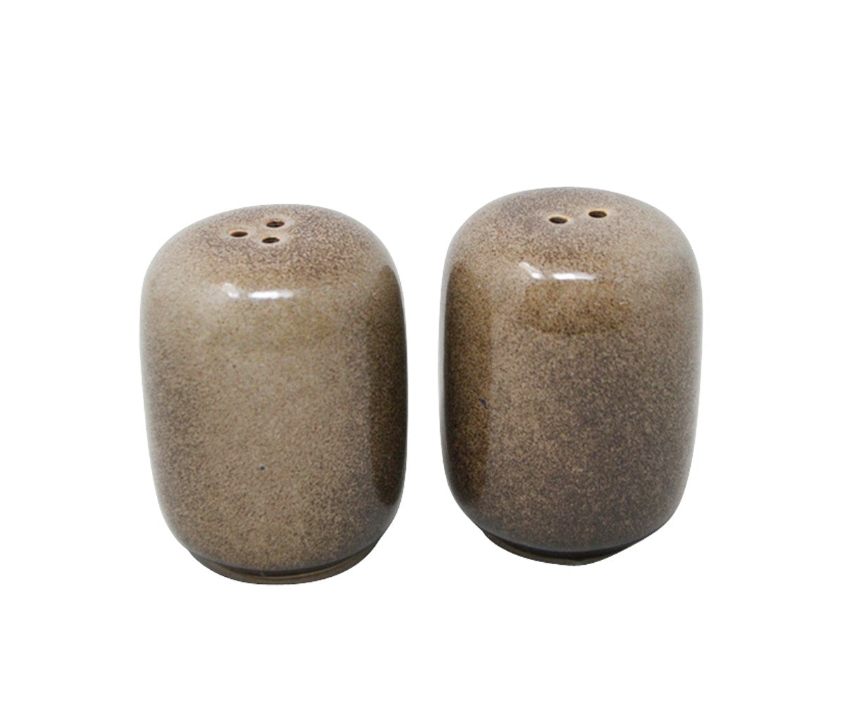 sand | rounded salt + pepper