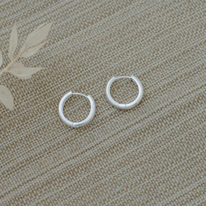 mini circular | hoop earrings