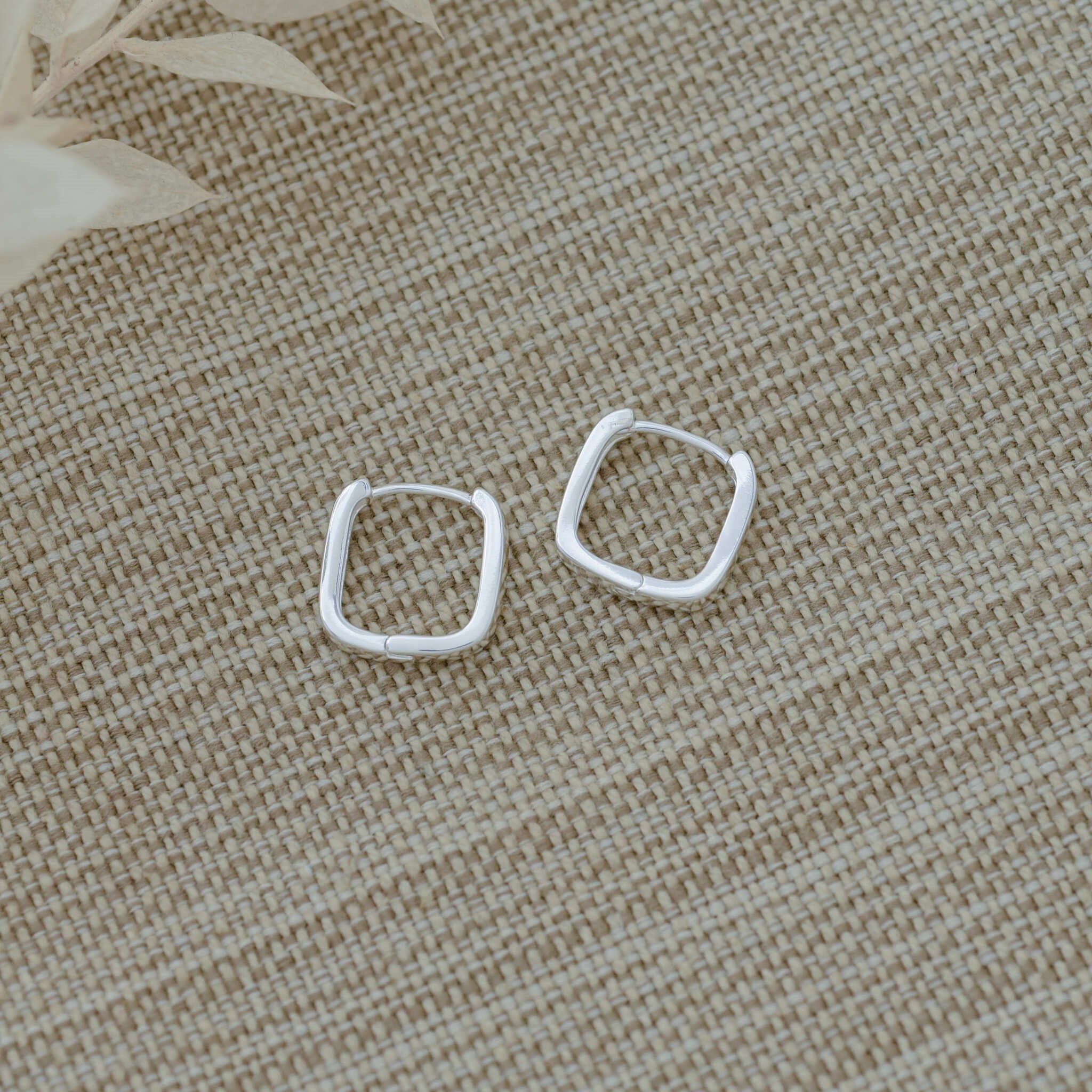 petite square | hoop earrings