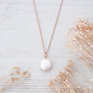 liv | white pearl silver necklace