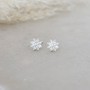 snow crystal | stud