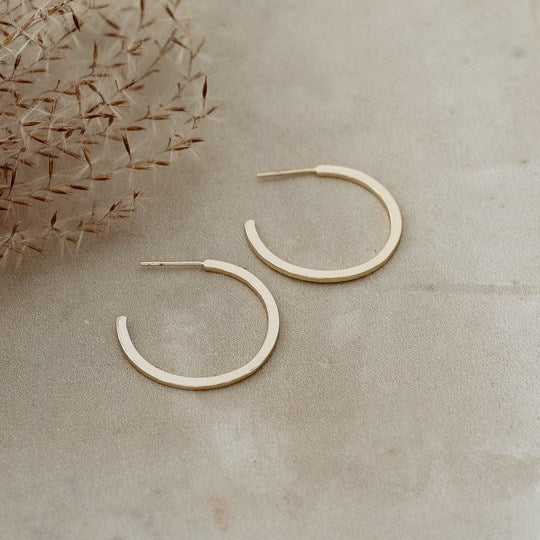 vista hoop earrings