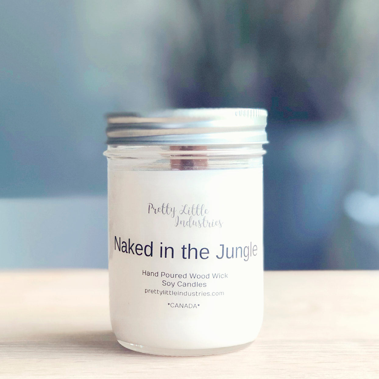 naked in the jungle  | candle | candied apple & pomegranate